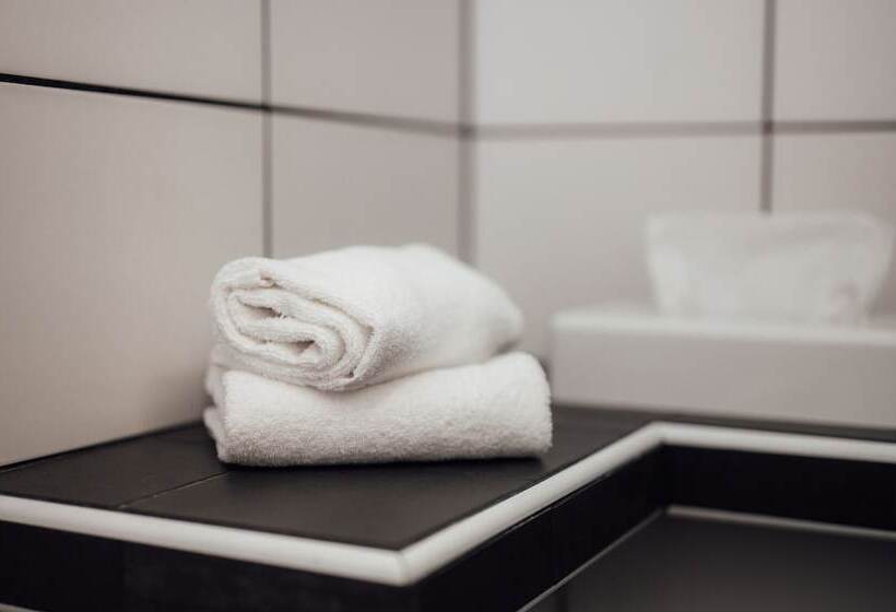 غرفة قياسية, Quality Hotel Carlia