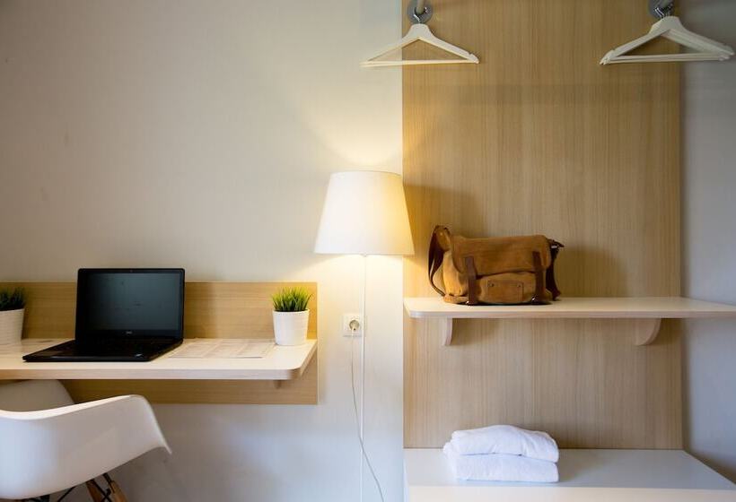 غرفة قياسية, Rooms Ciencias