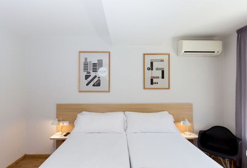 غرفة قياسية, Rooms Ciencias