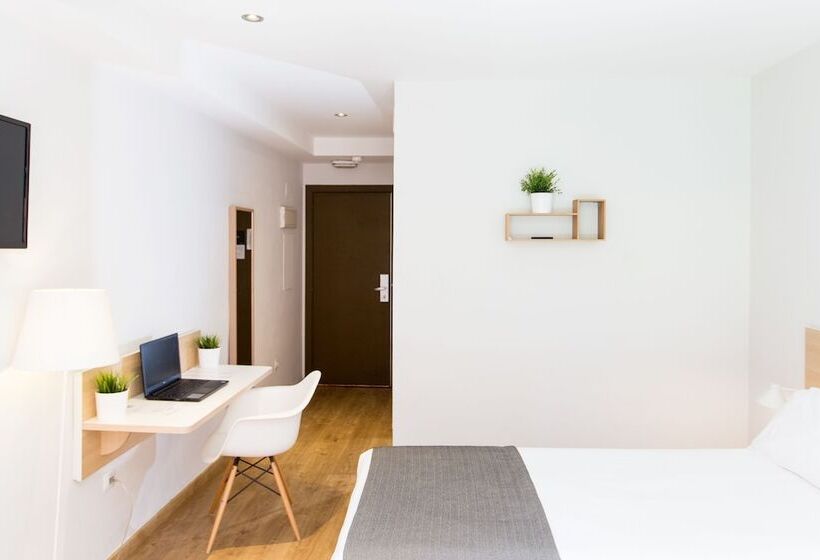غرفة قياسية, Rooms Ciencias