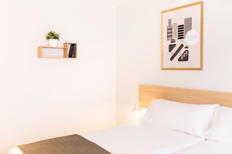 غرفة قياسية ثلاثية, Rooms Ciencias