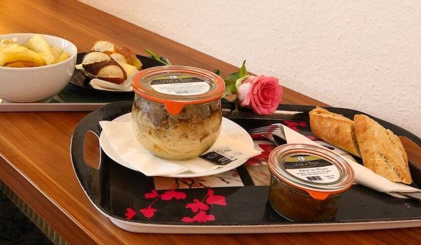 Номер Комфорт, The Originals City, Hôtel Colmar Gare