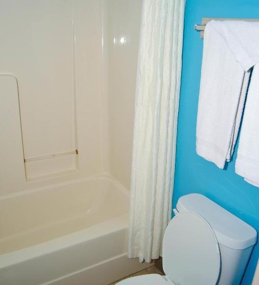 Номер Стандарт, Texas Inn And Suites City Center At University Dr