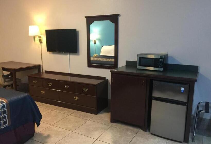 Номер Deluxe Кровать Кинг, Texas Inn And Suites City Center At University Dr
