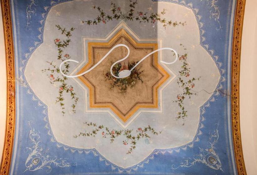 اتاق سوپریور, Auditorium Mecenate