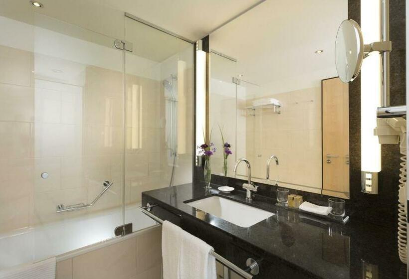 Номер Комфорт, Maritim Hotel Düsseldorf