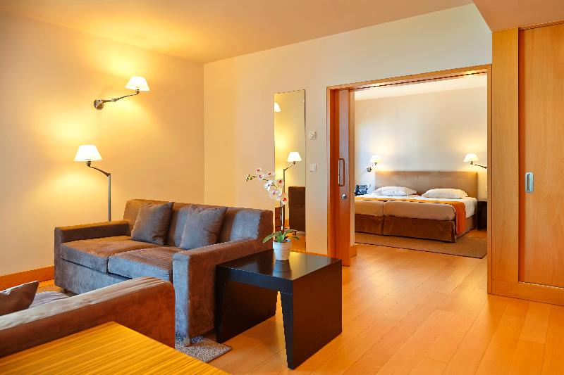 Апартаменты 1 Спальня, Golden Residence