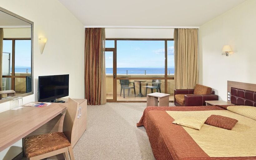 Семейный Номер Вид на Море, Sol Nessebar Palace All Inclusive