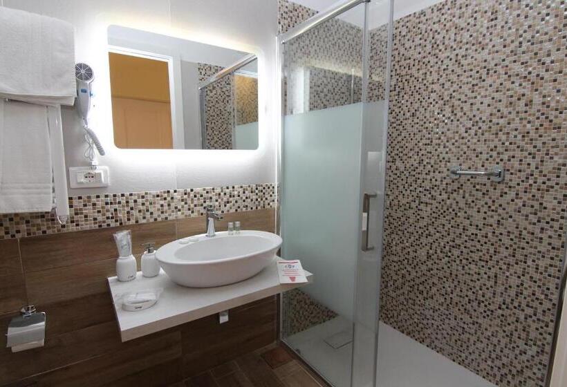 اتاق استاندارد با بالکن, Villa Isa