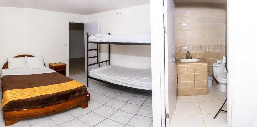 Четырехместный Номер Superior, Arenal Poshpacker