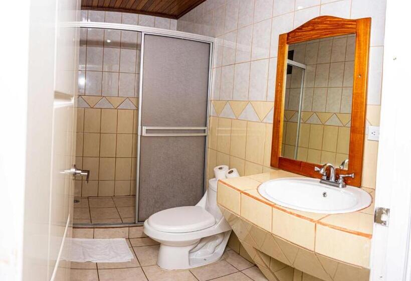 Четырехместный Номер Deluxe, Arenal Poshpacker