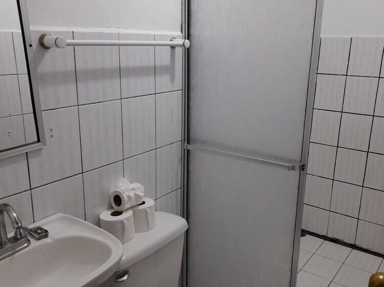 Четырехместный Номер Deluxe, Arenal Poshpacker