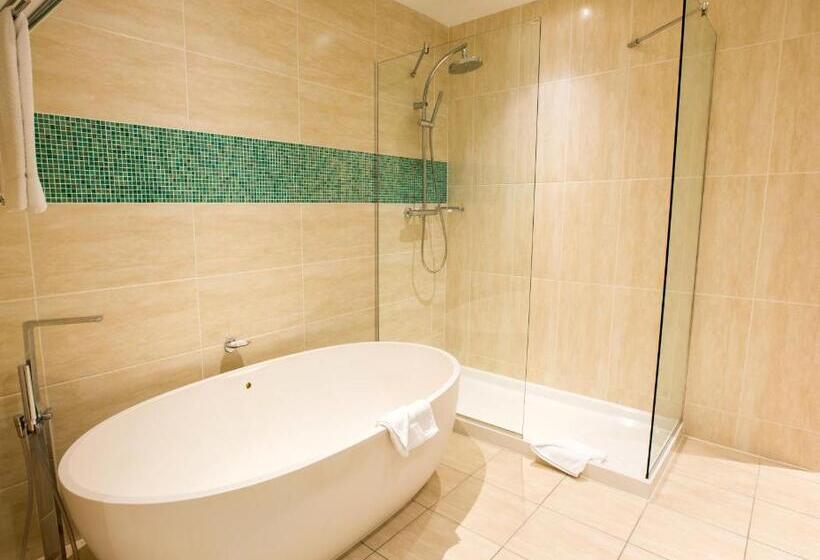 סוויטה מלכותית, Crowne Plaza Dublin Blanchardstown, An Ihg