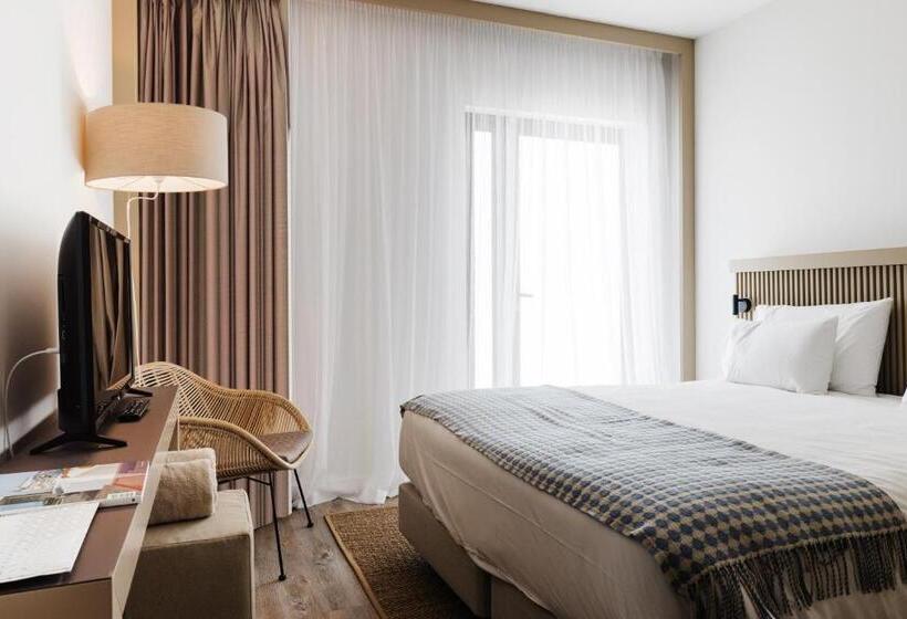 Quarto Basic, Memmo Baleeira   Design Hotels