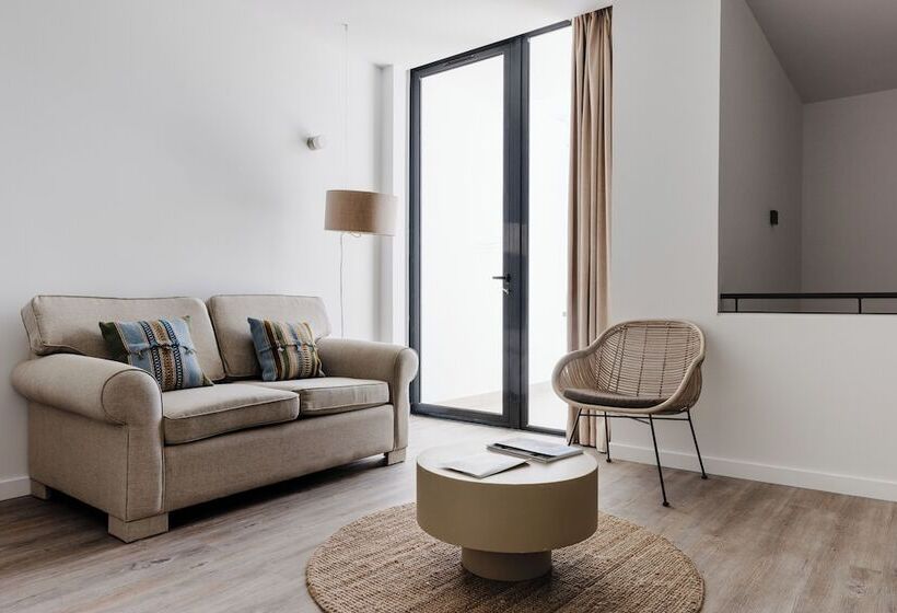 Suite Duplex, Memmo Baleeira   Design Hotels