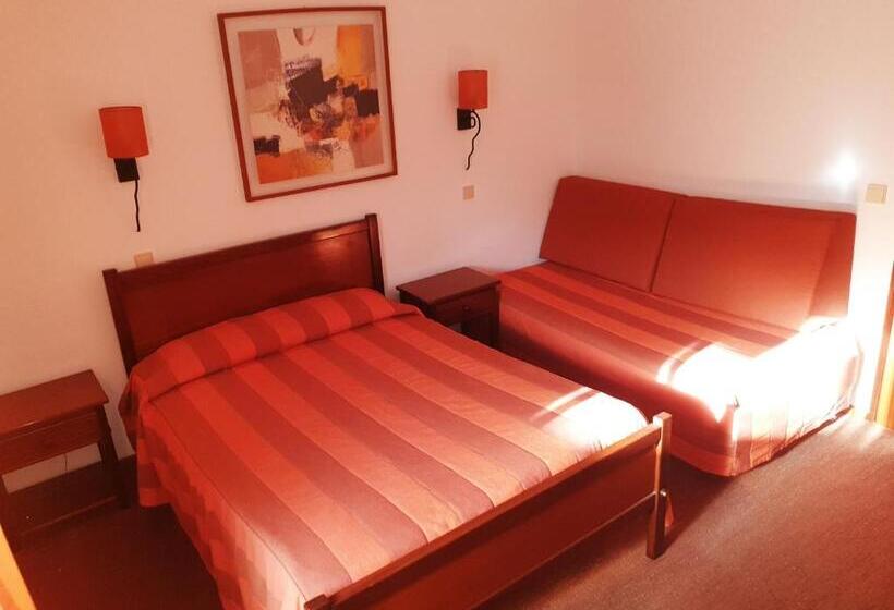 Трехместный Номер Стандарт с Балконом, Verde Pinho Bed&breakfast