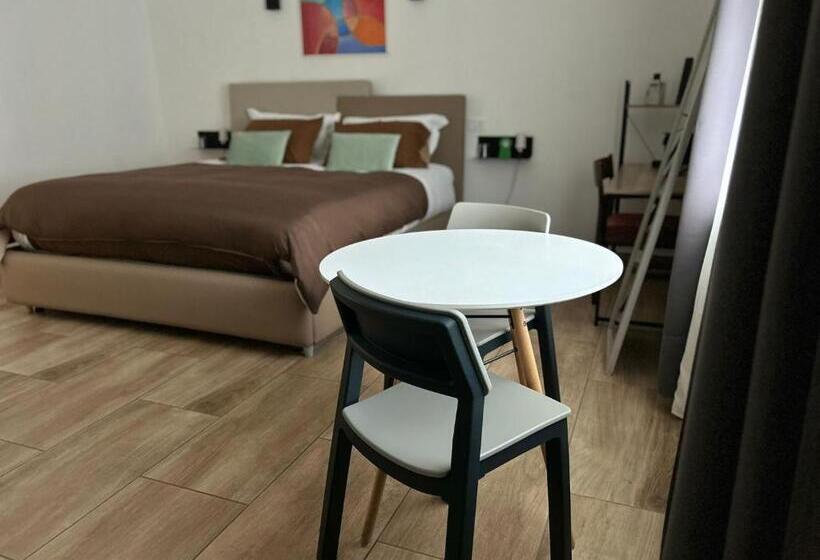 سوییت جونیور, Zeta Rooms