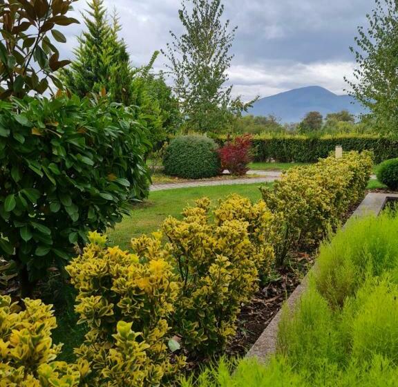 Семейный Номер, Guesthouse Green Fields