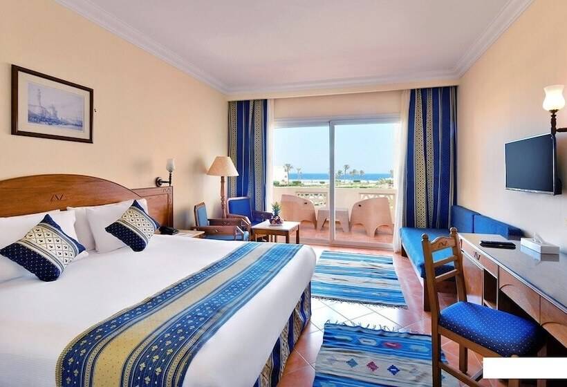 اتاق استاندارد با چشم‌انداز استخر, Bliss Nada Beach Resort