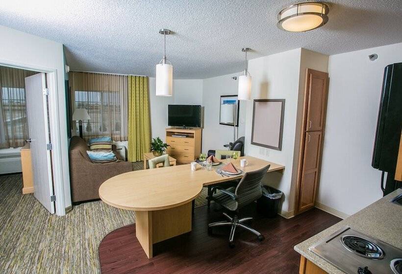 스위트, Candlewood Suites Fargo North Dakota State University, An Ihg