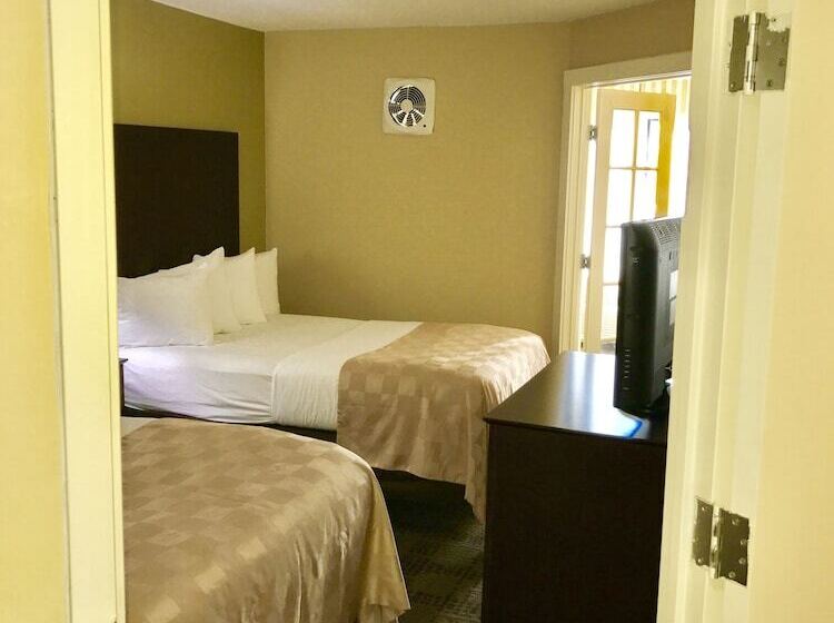 Люкс, Clarion Hotel & Suites Hamden New Haven