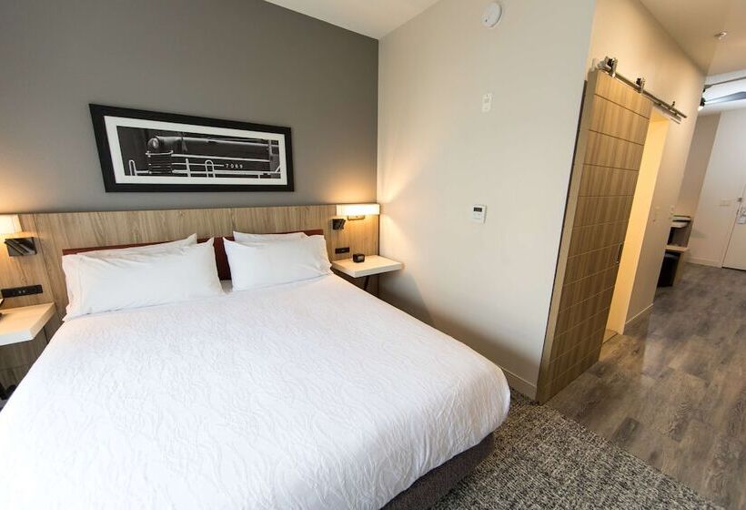 סוויטה עם מרפסת, Hilton Garden Inn Savannah Historic District
