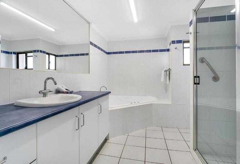 Апартаменты Superior 1 Спальня Вид на Море, Roydon Beachfront Apartments