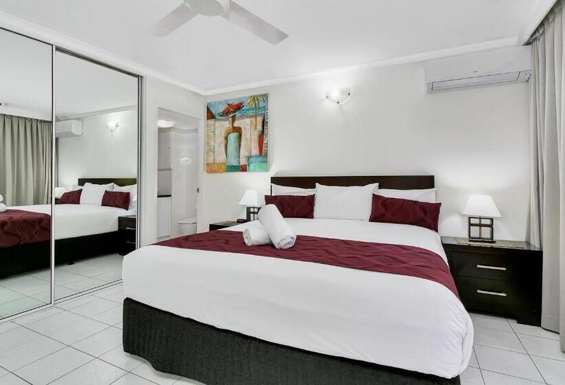Апартаменты 1 Спальня с Видом, Roydon Beachfront Apartments