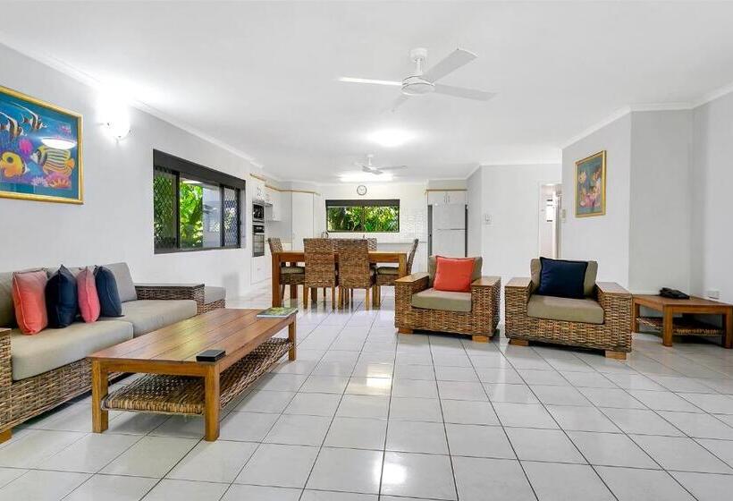 Апартаменты 1 Спальня, Roydon Beachfront Apartments