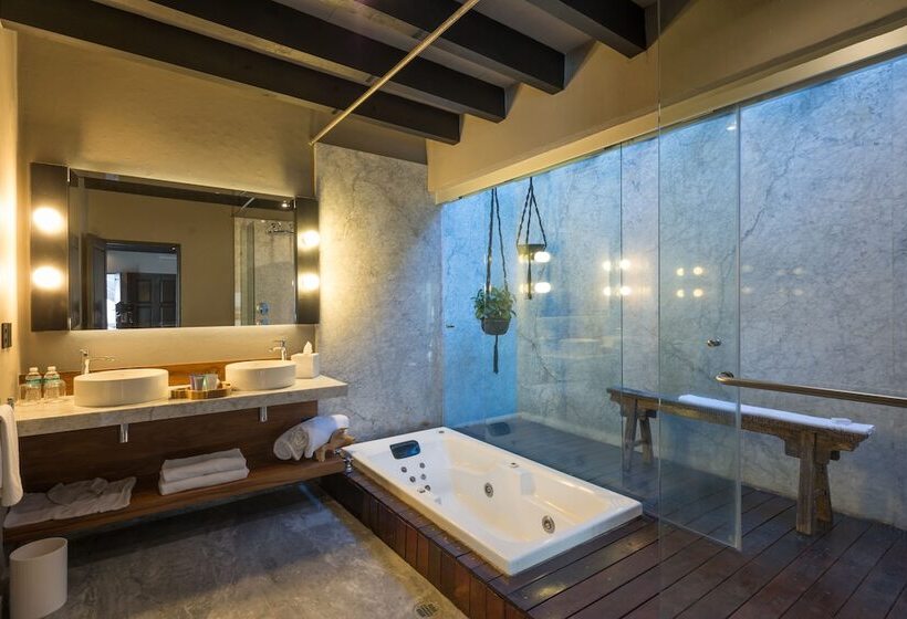 スイート, Dos Casas Hotel & Spa