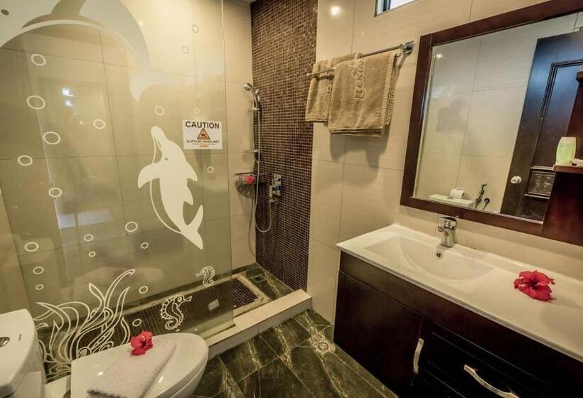 풀장 전망 디럭스 룸, Beringgis Beach Resort & Spa