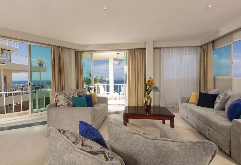 Master Suite, Blue Chairs Resort by The Sea - Adults Only