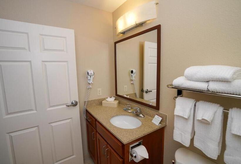 Люкс Кровать Кинг, Candlewood Suites Boise   Towne Square, An Ihg