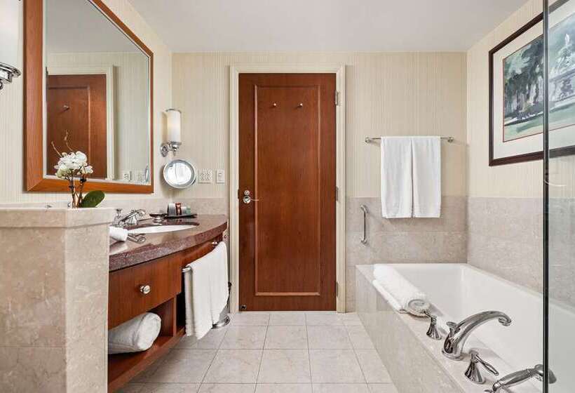 Quarto Superior, Conrad Indianapolis