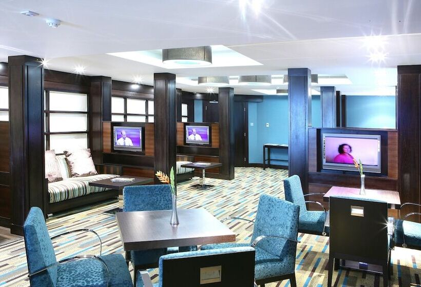 Номер Премиум, Crowne Plaza London   Gatwick Airport, An Ihg