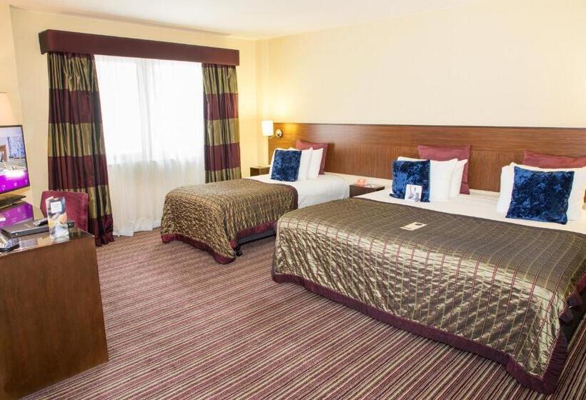 Номер Премиум, Crowne Plaza London   Gatwick Airport, An Ihg