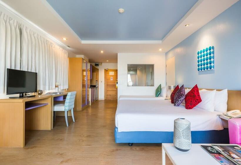 Номер Deluxe Вид на Бассейн, Best Bella Pattaya