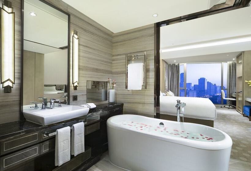 سوییت لوکس, Grand Millennium Shanghai Hongqiao