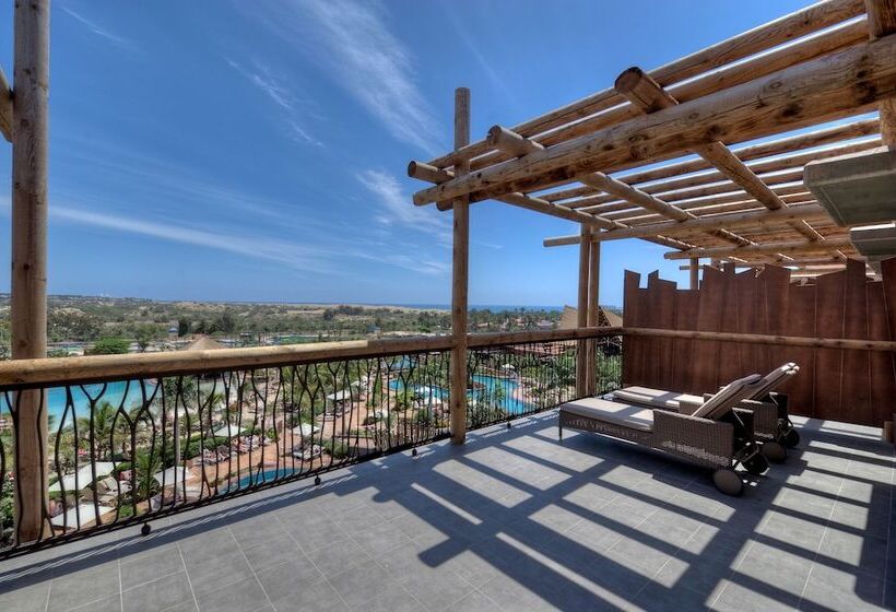 Полулюкс, Lopesan Baobab Resort