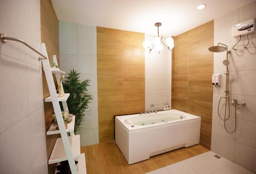 스탠다드 스튜디오, Ioon Resort ไออุ่นรีสอร์ท