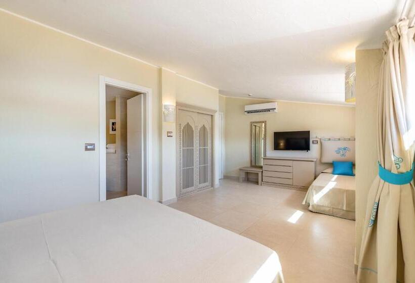 Prestige Triple Room, Cala Lunga