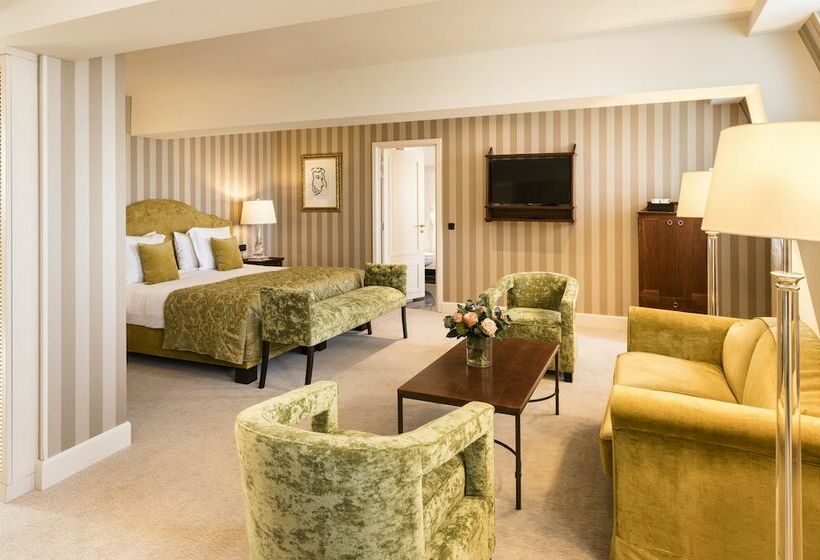 Delüks Süit, Dukes  Palace Brugge   By Dukes  Hotel Collection