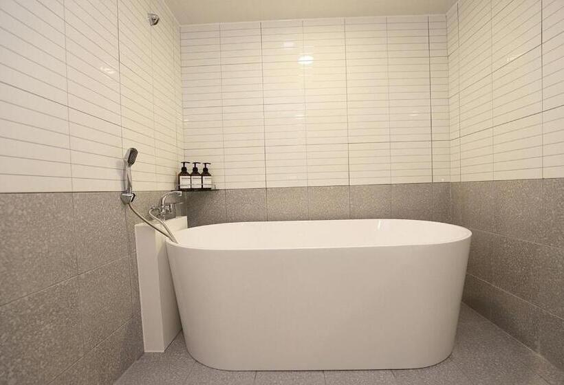 Номер Deluxe, Chuncheon Pine Tree