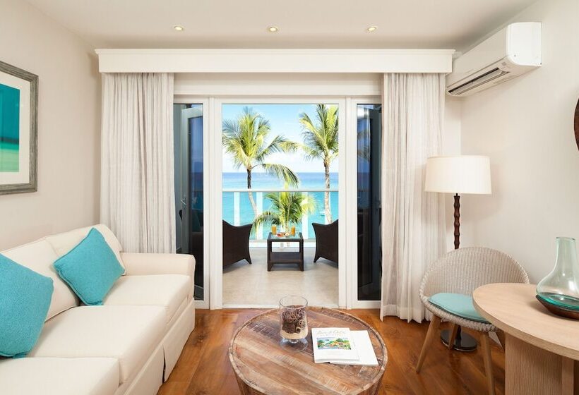 小型套房带海景, Waves Hotel And Spa By Elegant Hotels   All Inclusive