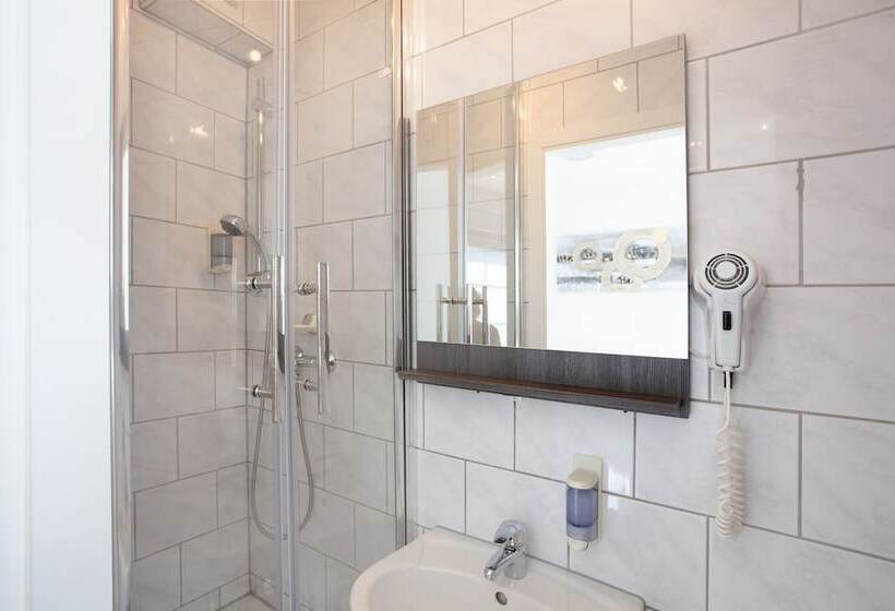 经济房, Relax Hotel & Spa Stuttgart