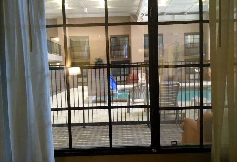 Номер Стандарт Двуспальная Кровать, Clarion Pointe Winslow I 40