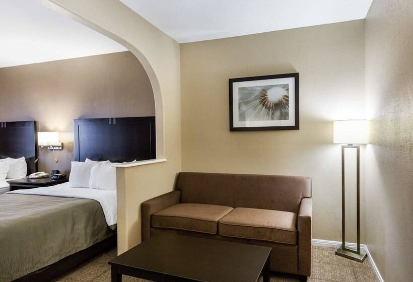 スイート, Quality Suites Houston Nw Cyfair