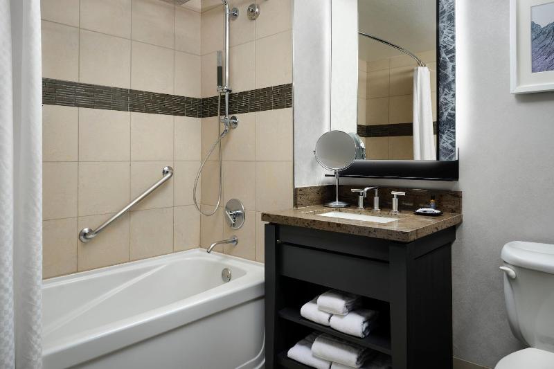 장애인을 위한 스위트, The Westin Monache Resort, Mammoth