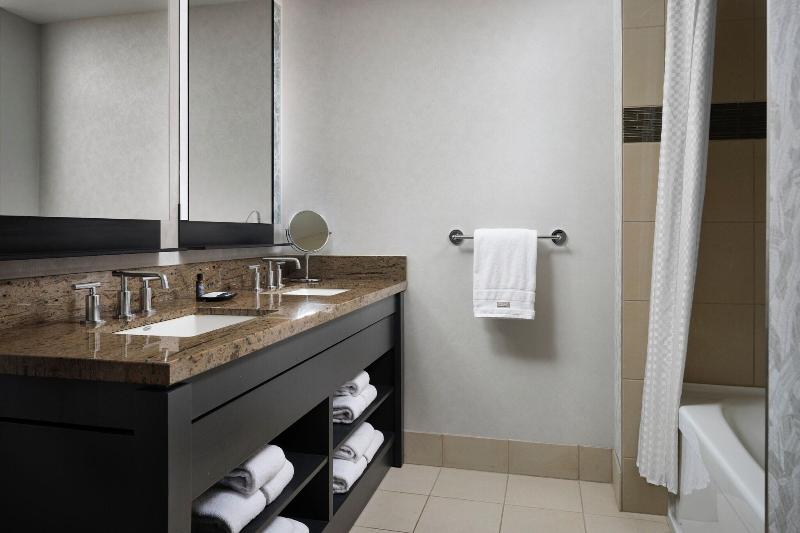 디럭스 스위트, The Westin Monache Resort, Mammoth