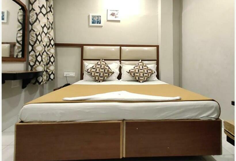 Номер Стандарт, Sarovar Inn